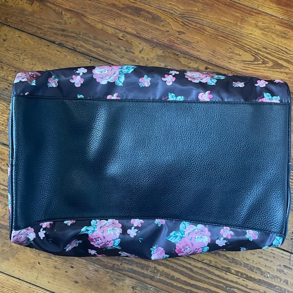 Juicy Couture weekender duffel bag Black floral - Picture 6 of 12